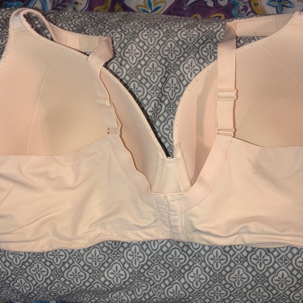 Minimizing Bra - Picture 3 of 4